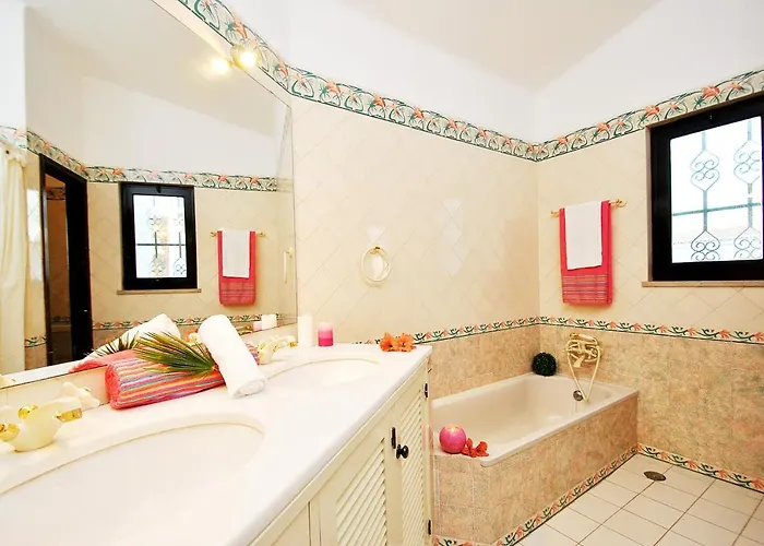 Villa Mauritius By Algarve Vacation